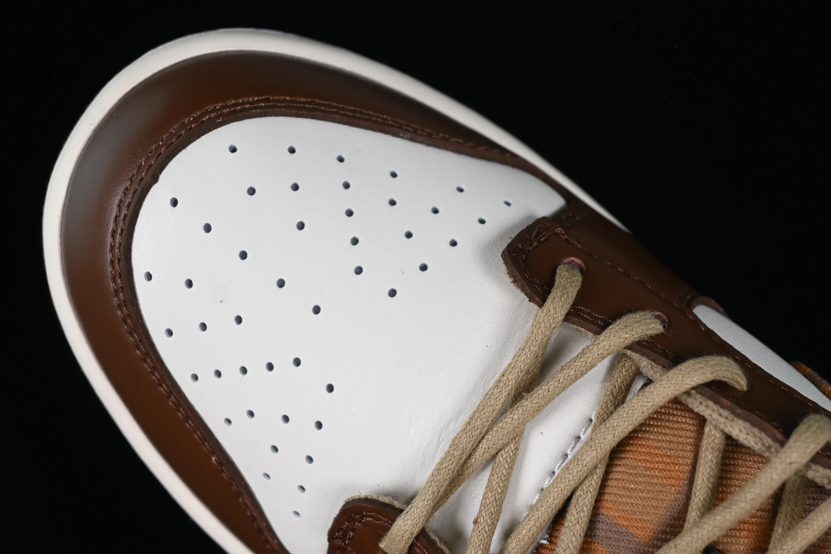 All categories Nk SB Dunk series Nk SB Dunk Low low-top sneakers F version Nk Dunk Low "Brown Plaid" white and brown stitching SB low-top casual sneakers FV3653-191